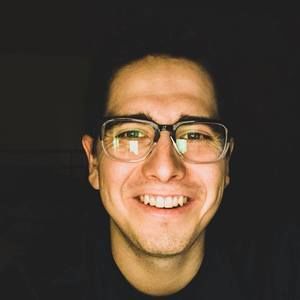 Meet your Posher, Logan